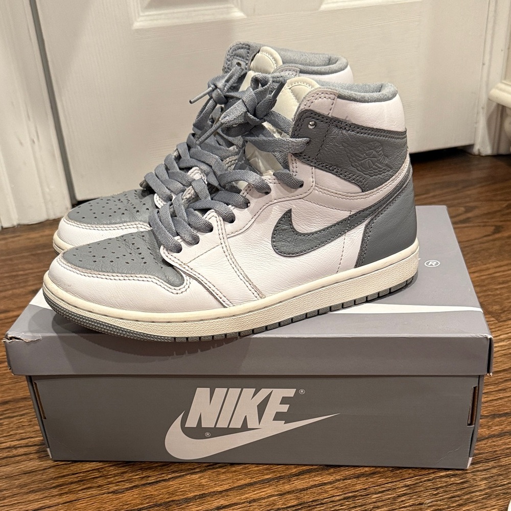 Jordan 1 Retro High OG - Stealth Colorway